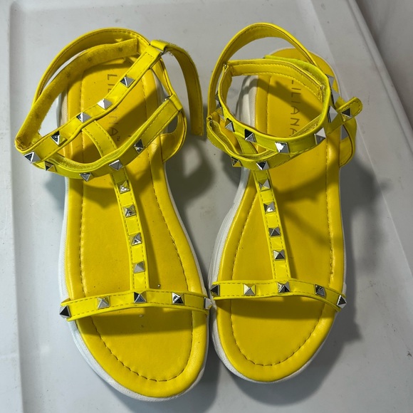 Liliana | Yellow | platform studded ankle strap sandal | Size 10 - Picture 6 of 9